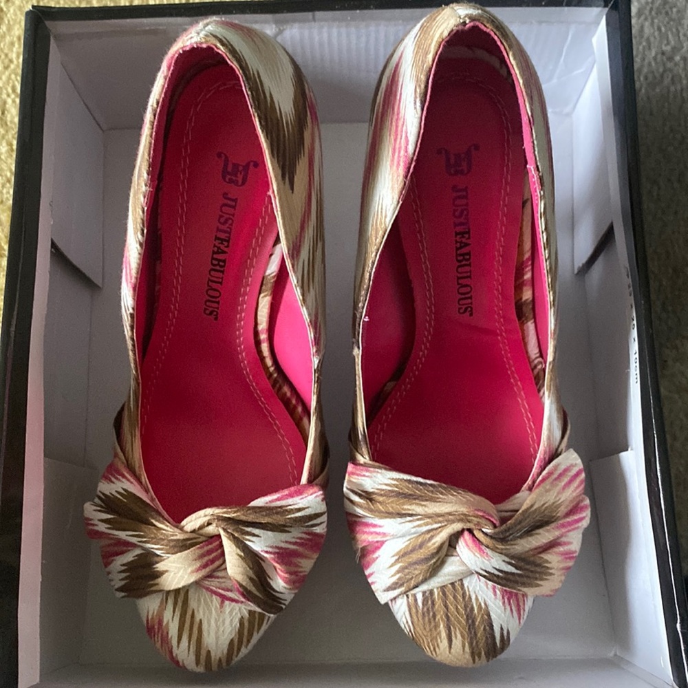 Daniela - Pink Multi 6.5